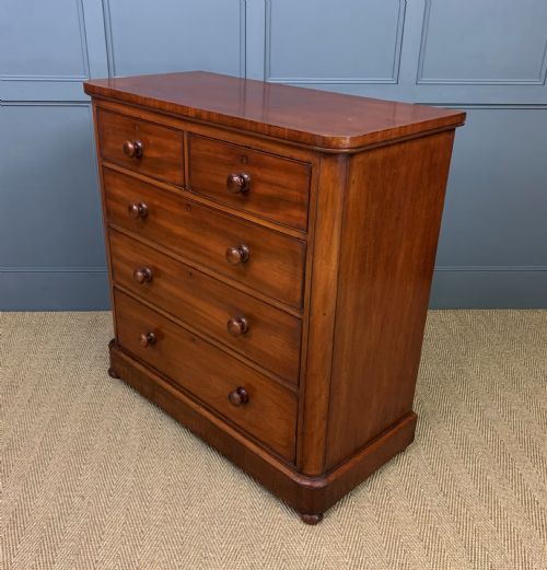 Victorian Mahogany Chest of Drawers