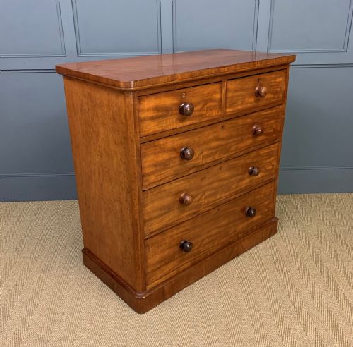 Victorian Mahogany Chest of Drawers