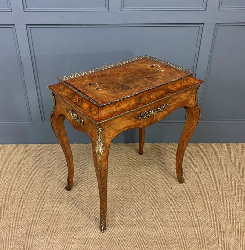 Victorian Inlaid Burr Walnut Jardiniere