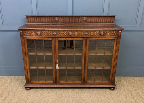 fig 5. Waring and Gillow Oak Bookcase
