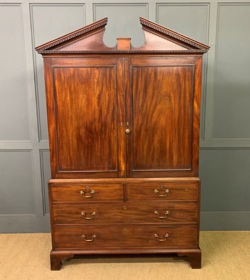 Georgian Mahogany Linen Press