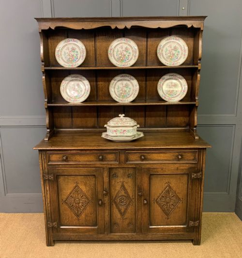 Ipswich Oak Dresser