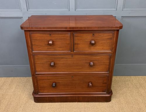 Victorian Mahogany Chest of Drawers