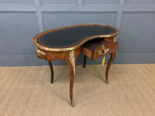 VICTORIAN KIDNEY SHAPED ROSEWOOD WRITING TABLE - ADDITIONAL PHOTO 11