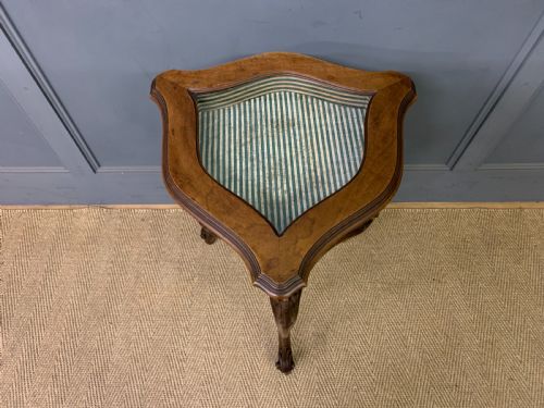 FRENCH WALNUT BIJOUTERIE TABLE - ADDITIONAL PHOTO 2