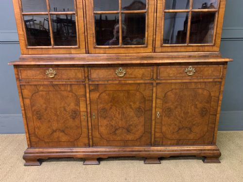 WARING GILLOW BURR WALNUT BOOKCASE - ADDITIONAL PHOTO 3