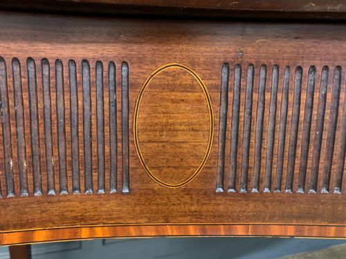GEORGE III SERPENTINE FRONTED MAHOGANY SERVING TABLE - ADDITIONAL PHOTO 6