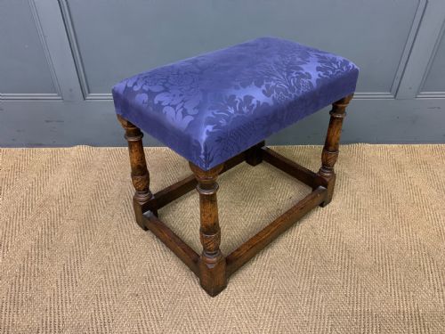 IPSWICH OAK DRESSING TABLE AND STOOL - ADDITIONAL PHOTO 17
