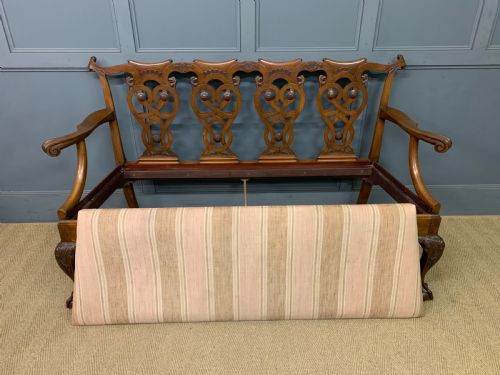 CHIPPENDALE STYLE CARVED MAHOGANY SETTEE - ADDITIONAL PHOTO 2