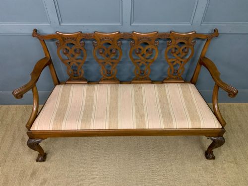 CHIPPENDALE STYLE CARVED MAHOGANY SETTEE - ADDITIONAL PHOTO 5