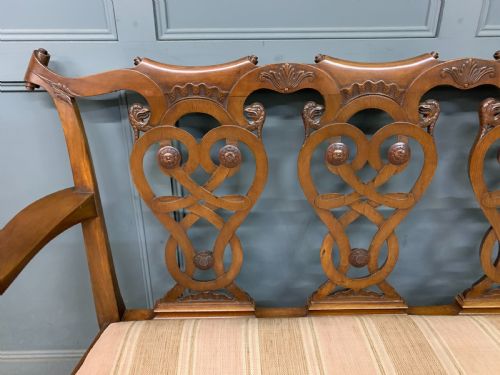 CHIPPENDALE STYLE CARVED MAHOGANY SETTEE - ADDITIONAL PHOTO 6