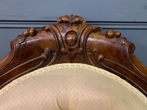 VICTORIAN WALNUT UPHOLSTERED SALON CHAIR - ADDITIONAL PHOTO 4