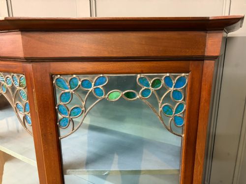 ARTS AND CRAFTS MAHOGANY DISPLAY CABINET - ADDITIONAL PHOTO 7