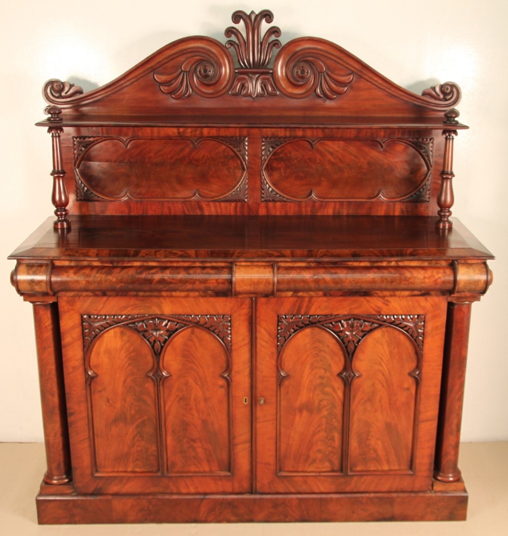 Excellent early Victorian chiffonier