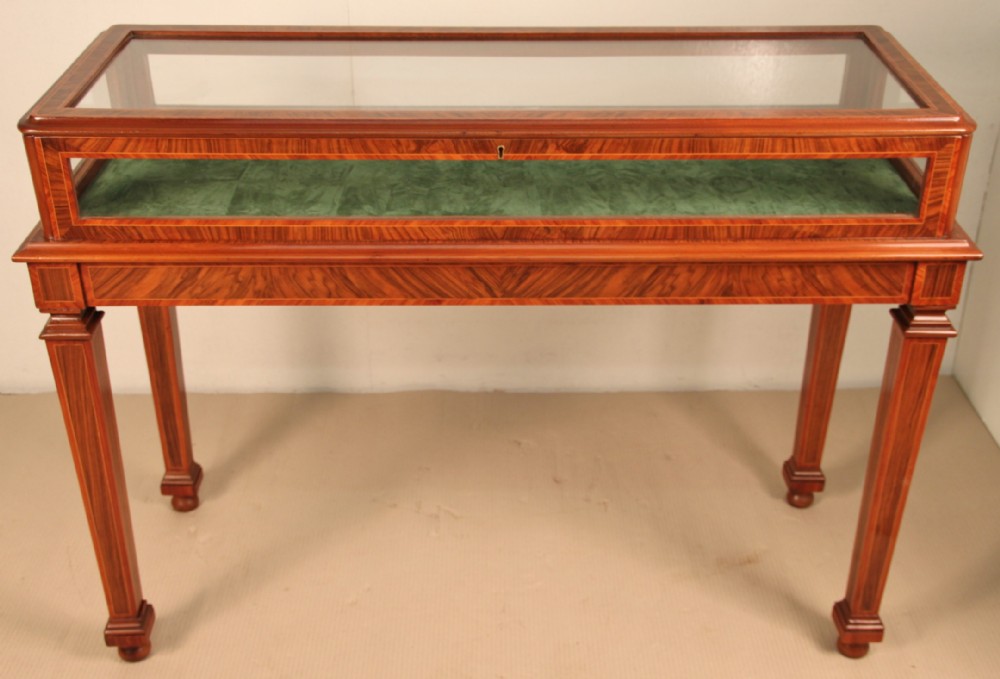 Large Sized Victorian Bijouterie Table