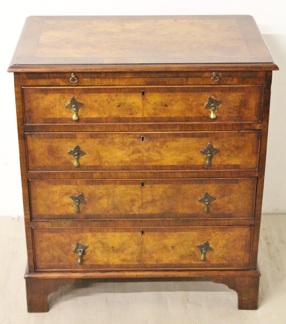 Burr Walnut Bachelors Chest of Drawers