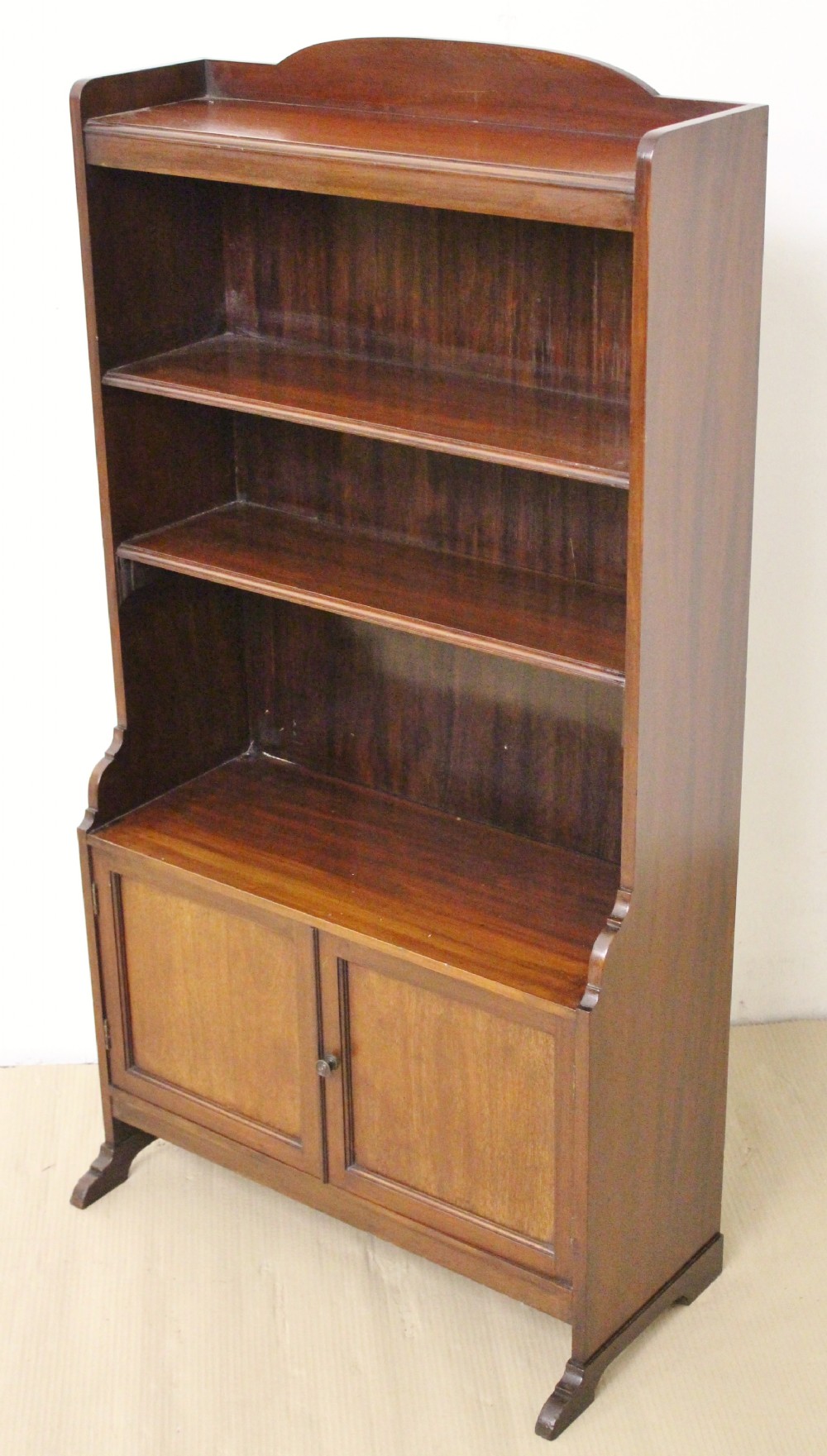 Mahogany Open Bookcase