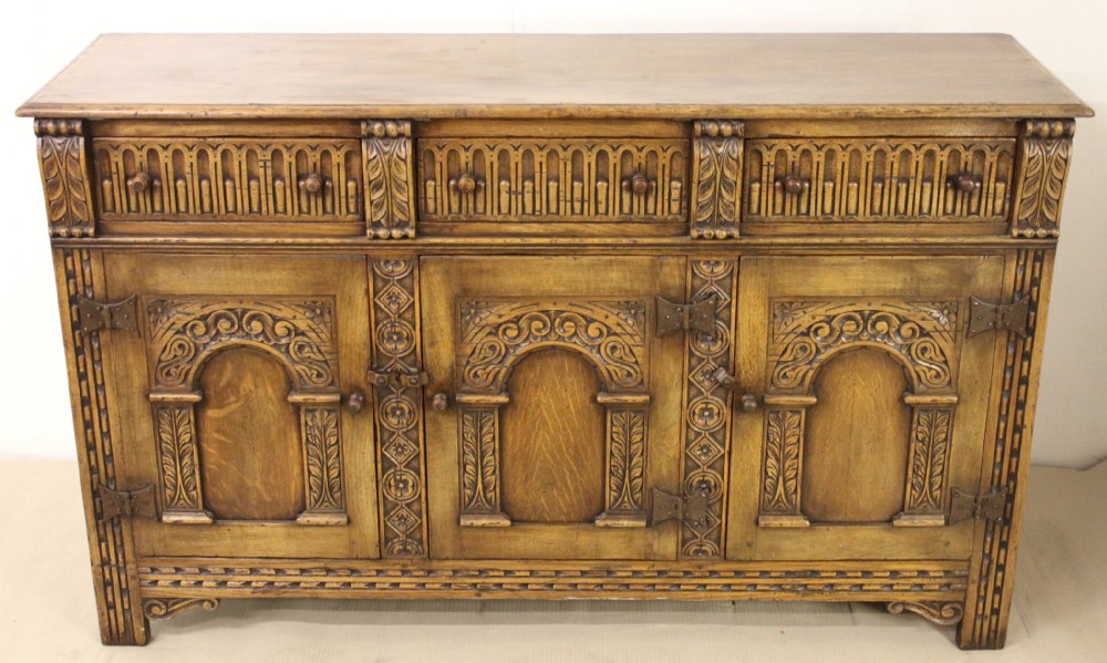 Ipswich Oak Dresser Base