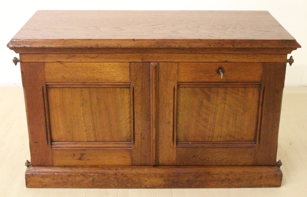 Amberg's Patent Filing Cabinet