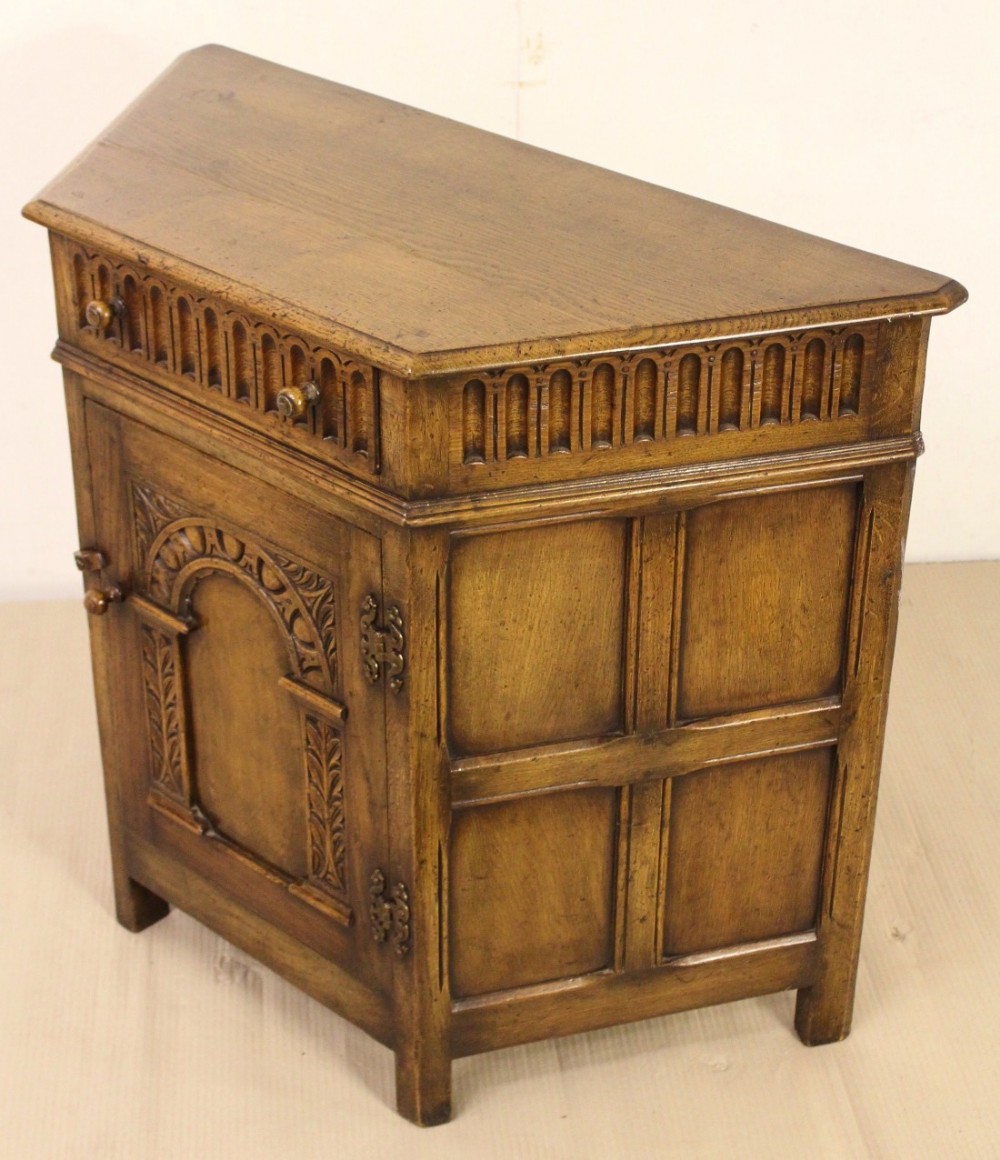 Ipswich Oak Cupboard
