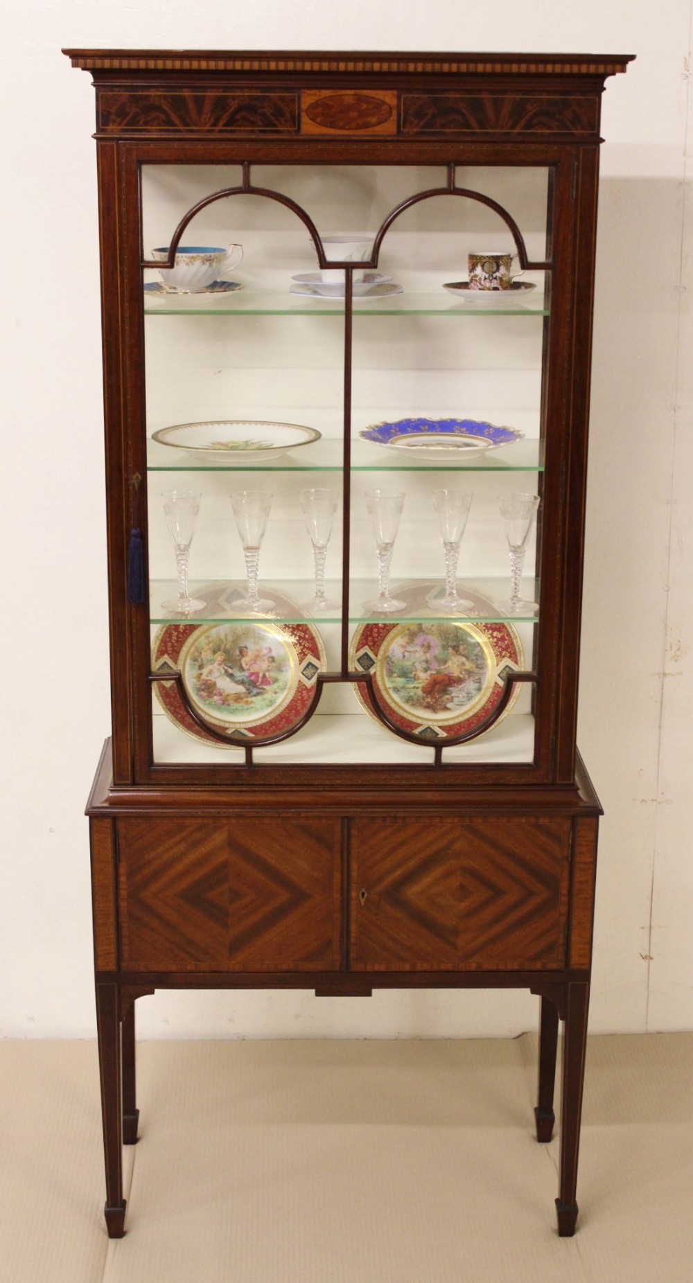 Edwardian Inlaid Mahogany Display Cabinet