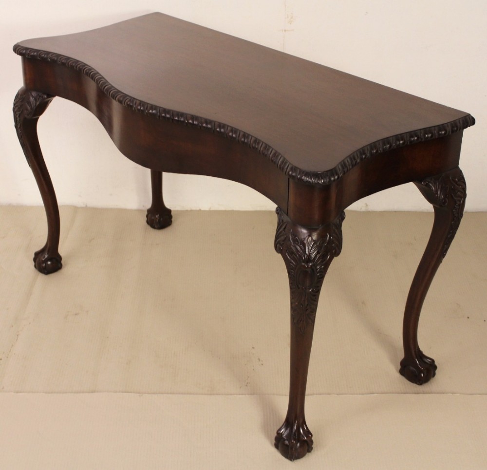 Chippendale Style Serpentine Shaped Mahogany Table