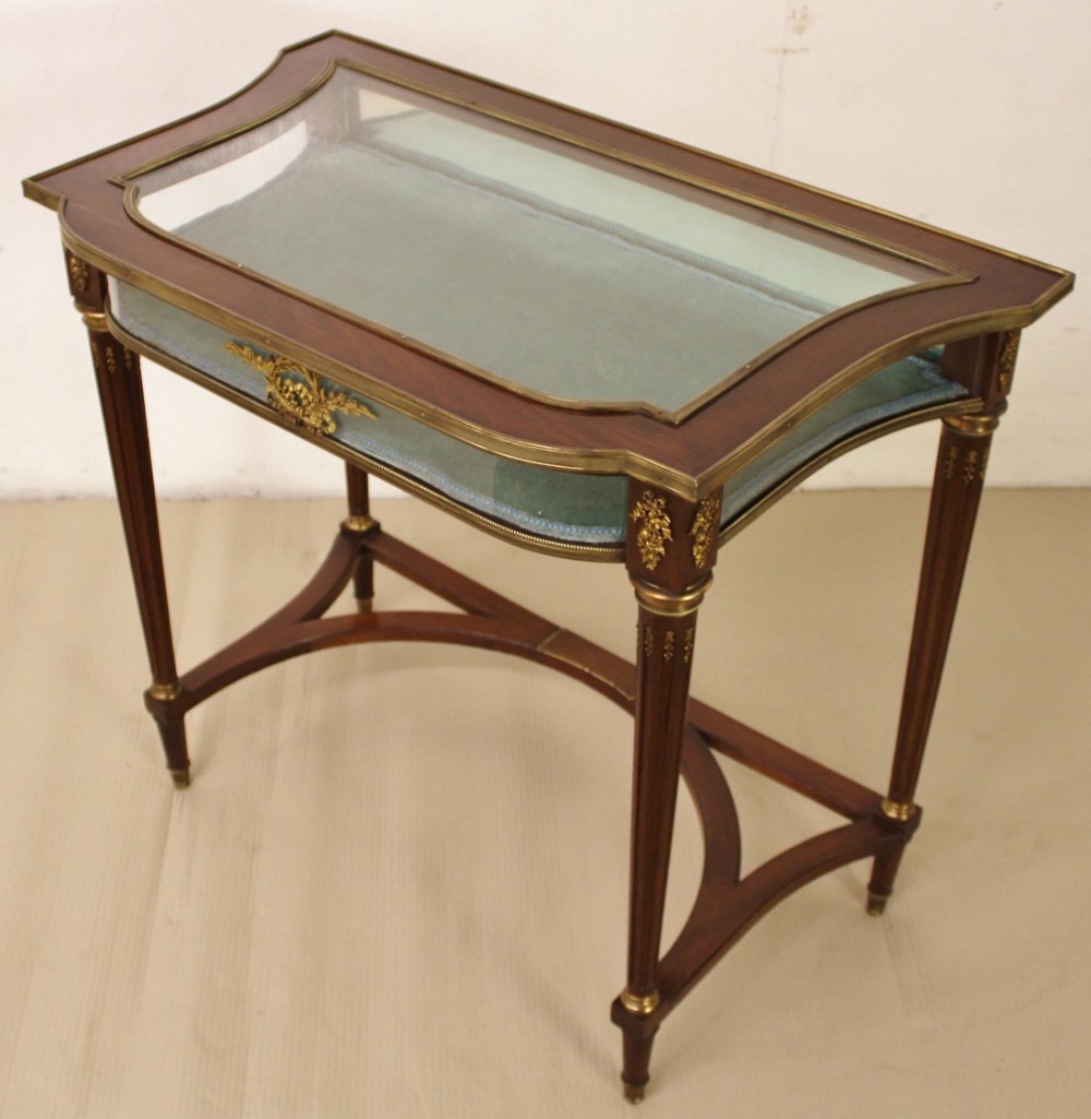 Shaped French Mahogany Bijouterie Table