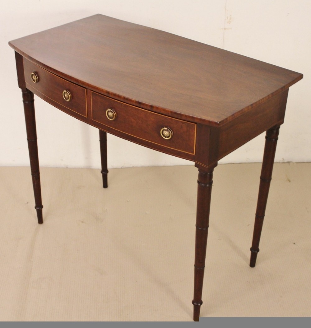 Georgian Mahogany 2 Drawer Bow Fronted Side Table