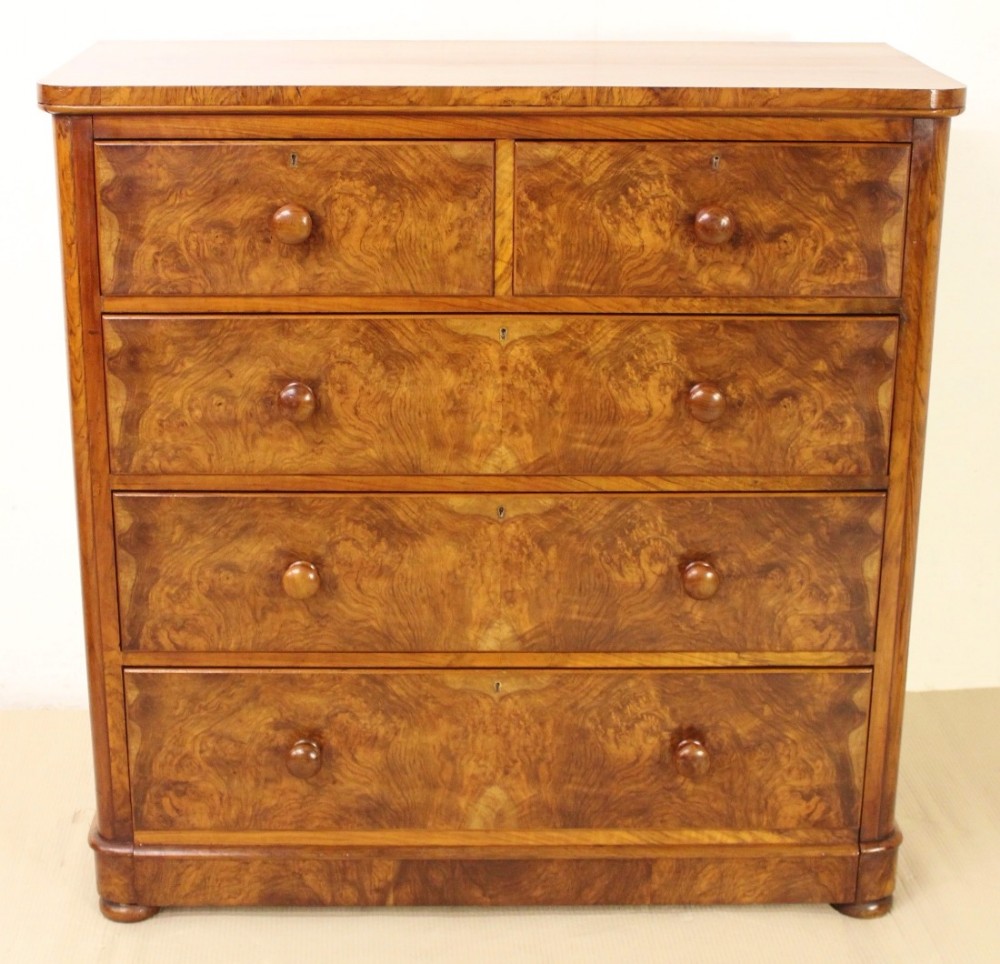 Victorian Burr Walnut Chest of Drawers