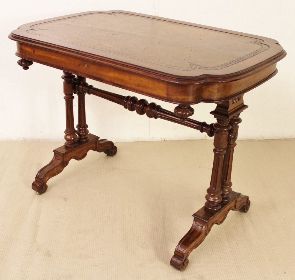 Early Victorian Mahogany Table by Johnstone and Jeanes