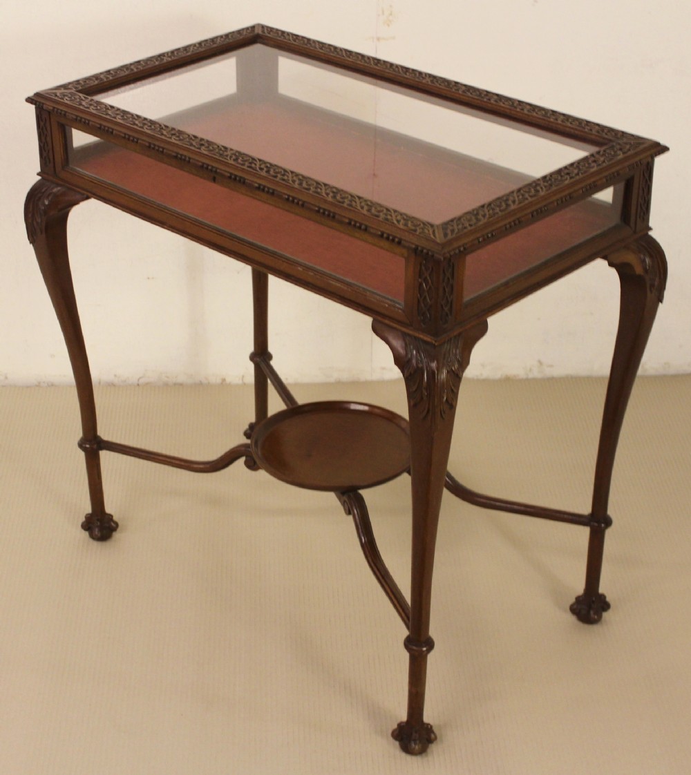 Mahogany Bijouterie Table
