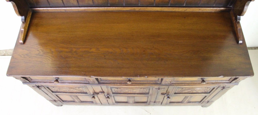 Ipswich Oak Dresser View II
