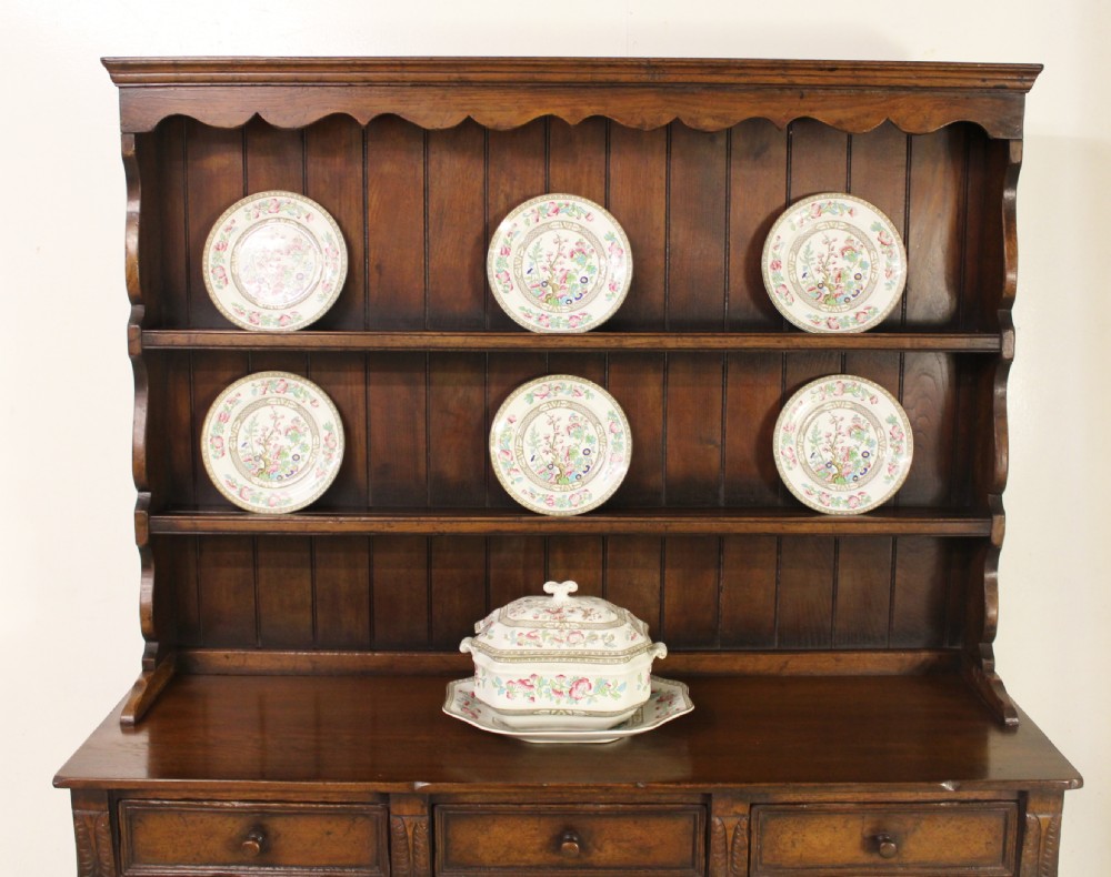 Ipswich Oak Dresser View XIII