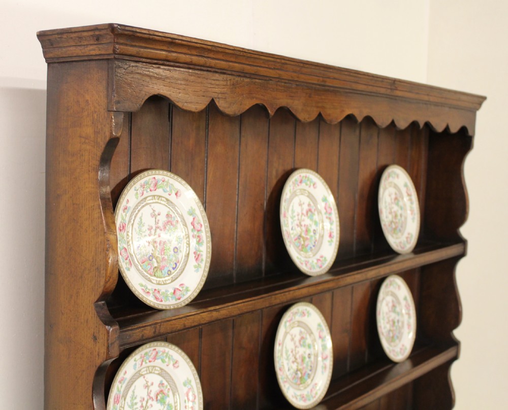 Ipswich Oak Dresser View XV