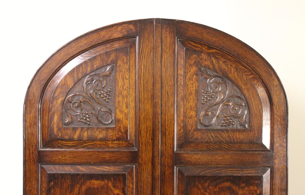 Dome Topped Oak Wardrobe View III