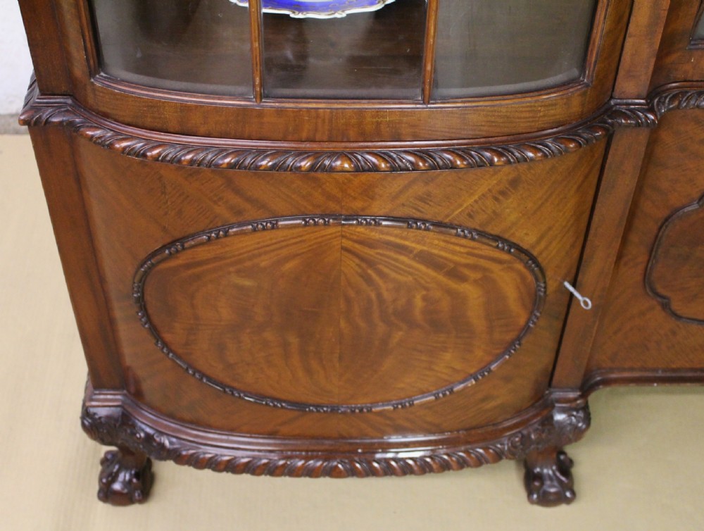Large Chippendale Style Mahogany Display Cabinet View IV
