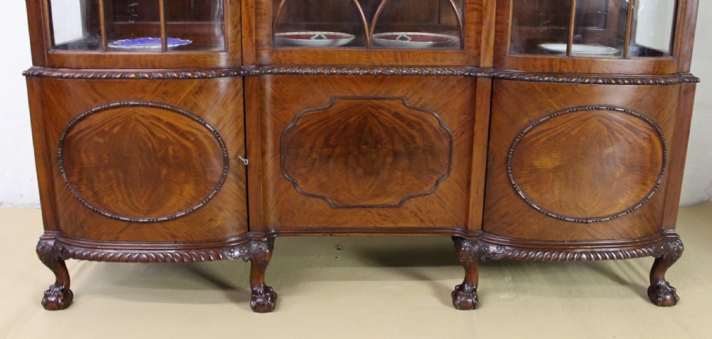 Large Chippendale Style Mahogany Display Cabinet View IX