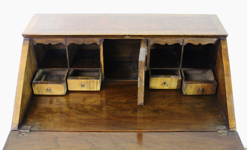 Queen Anne Style Burr Walnut Bureau View X