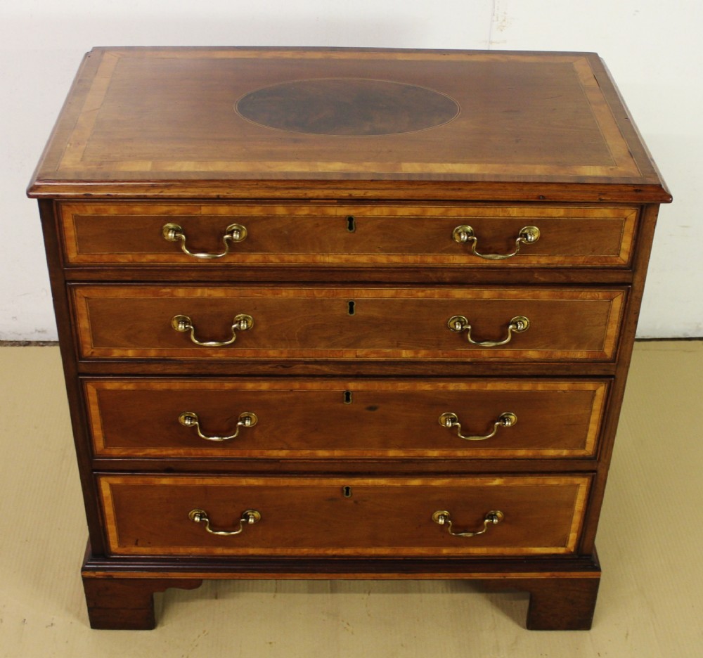 Inlaid Mahogany George III Bachelors Chest of Drawers