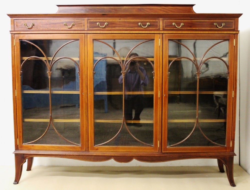 Inlaid Mahogany Bookcase by Maple and Co View VI