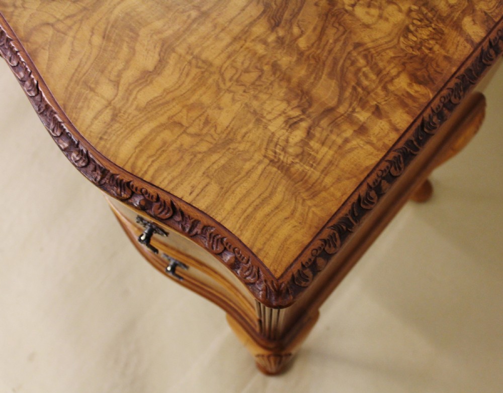 Burr Walnut Dressing Table View XIII