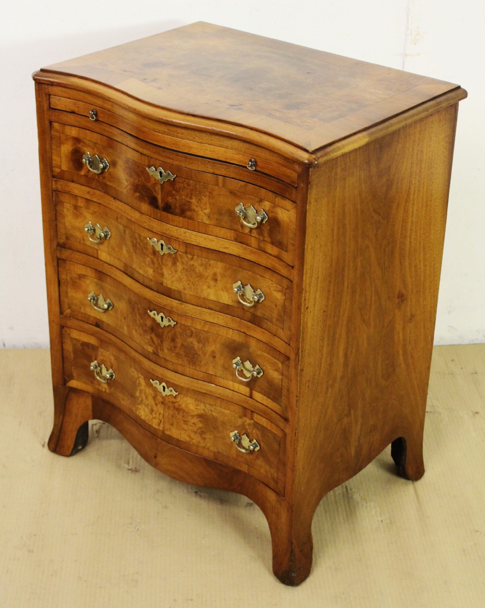 Burr Walnut Serpentine Bachelors Chest of Drawers