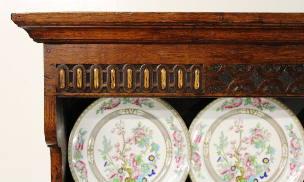 Early 19th Century English Oak Dresser View IV