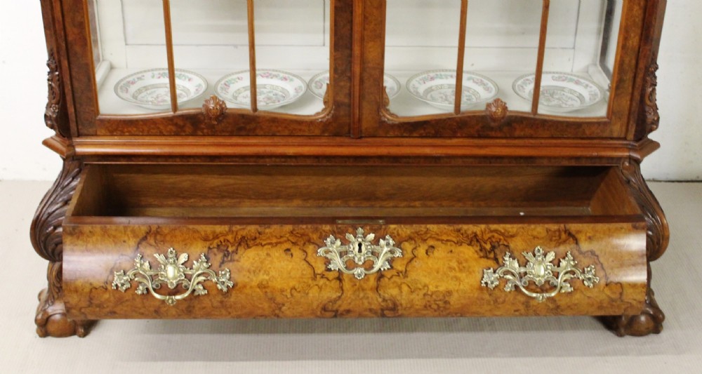 Large Dutch Burr Walnut Cabinet View XIV