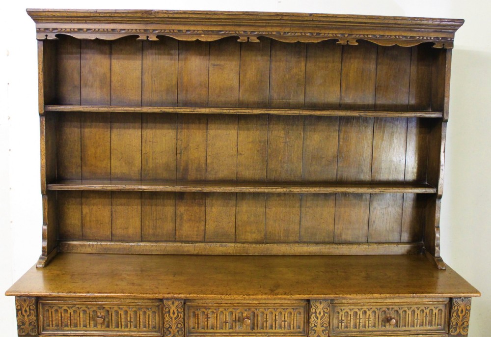 Ipswich Oak Dresser View XIV