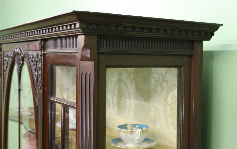 Late Victorian Mahogany Display Cabinet View XIII