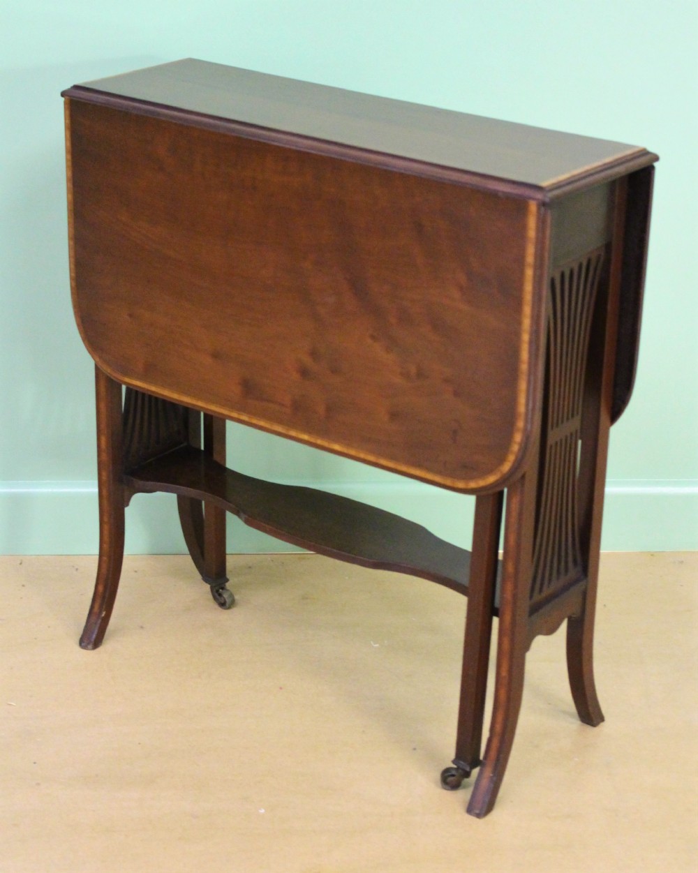 Edwardian Inlaid Mahogany Sutherland Table