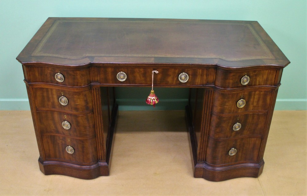 Serpentine Fronted Pedestal Desk by Waring and Gillow View VI