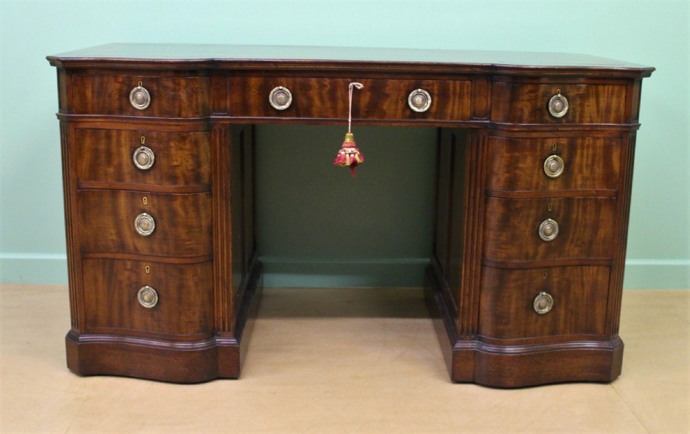 Serpentine Fronted Pedestal Desk by Waring and Gillow View VII