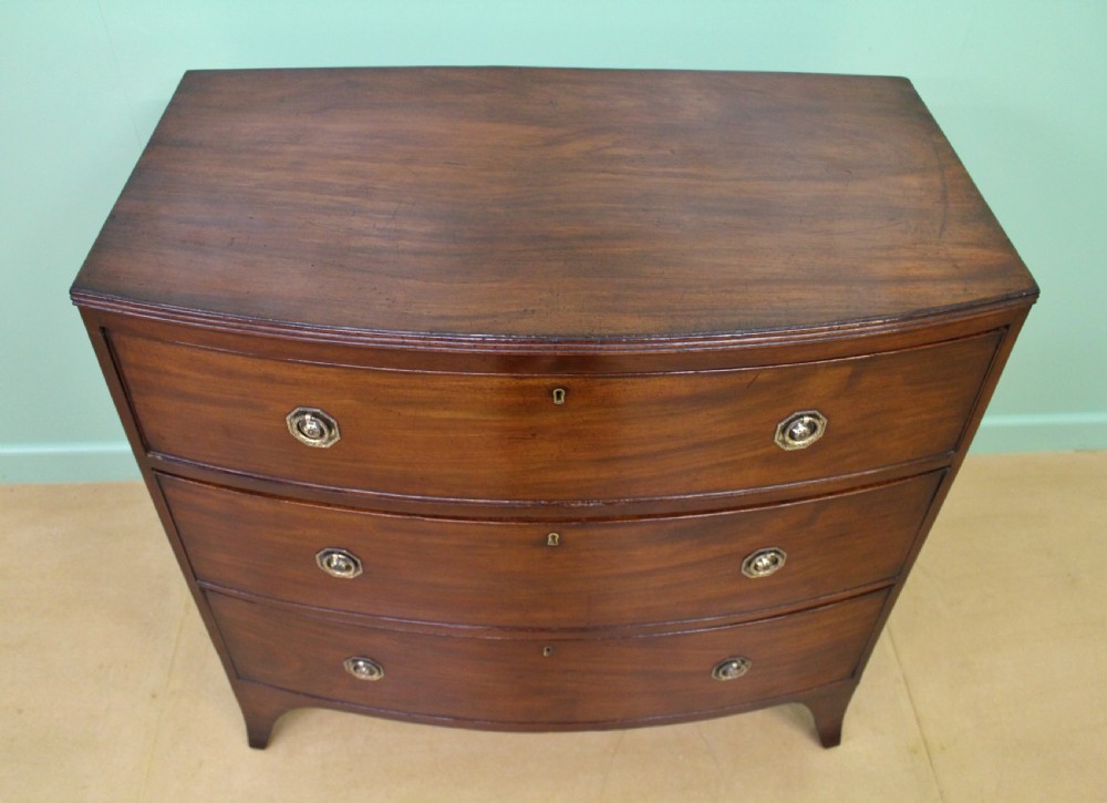 Georgian Mahogany Bow Chest of Drawers View II